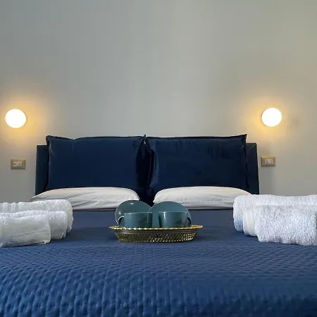 Luxury Blue House Apartment *